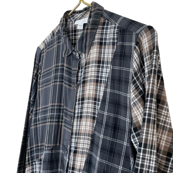 ⭐️2/$20 J Jill Plaid Multi Plaid Patchwork Button Down Tunic Flannel Blouse - Picture 4 of 16